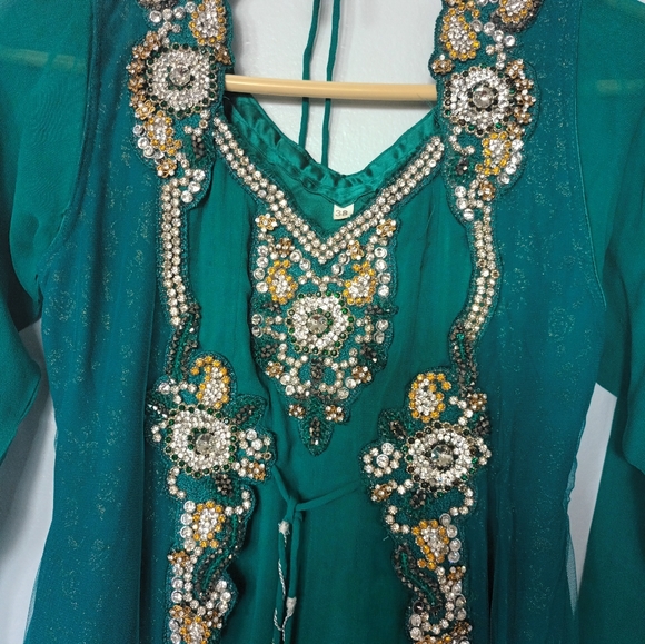 Fancy dress - Picture 2 of 2